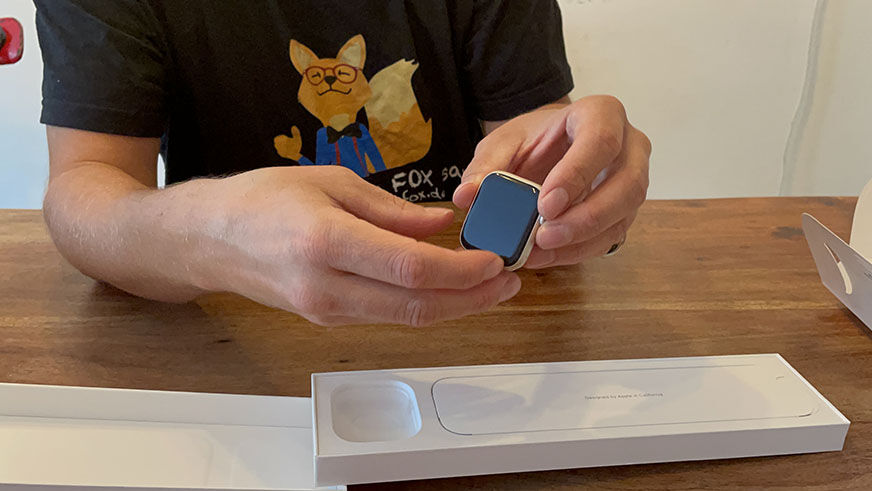 Apple Watch Series 8 Review UK | Is it worth the price?