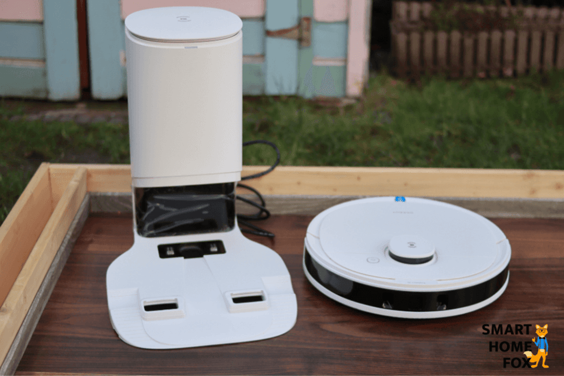 deebot empty dust bin