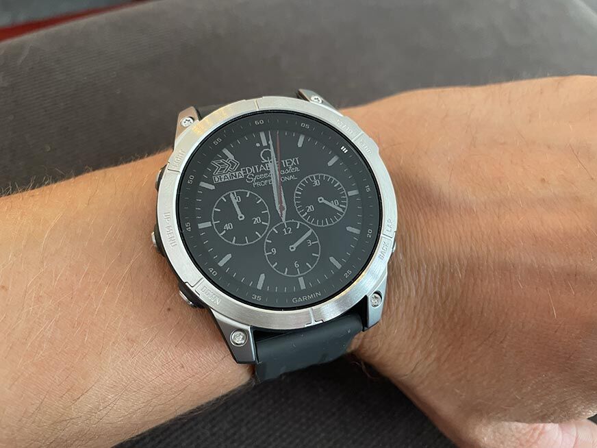 The Garmin Fenix 7 screen protector.