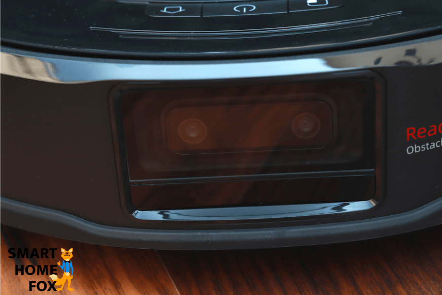 A close-up of the Roborock S6 MaxV's dual camera.