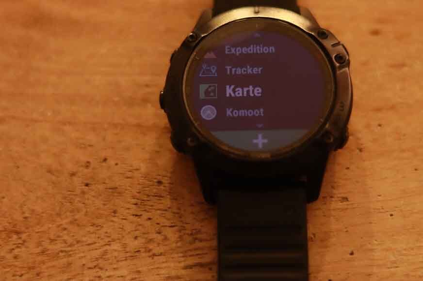 You can see Komoot on your sports watch.