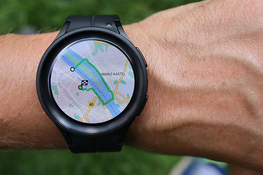 You can see the navigation function on the Smartwatch.