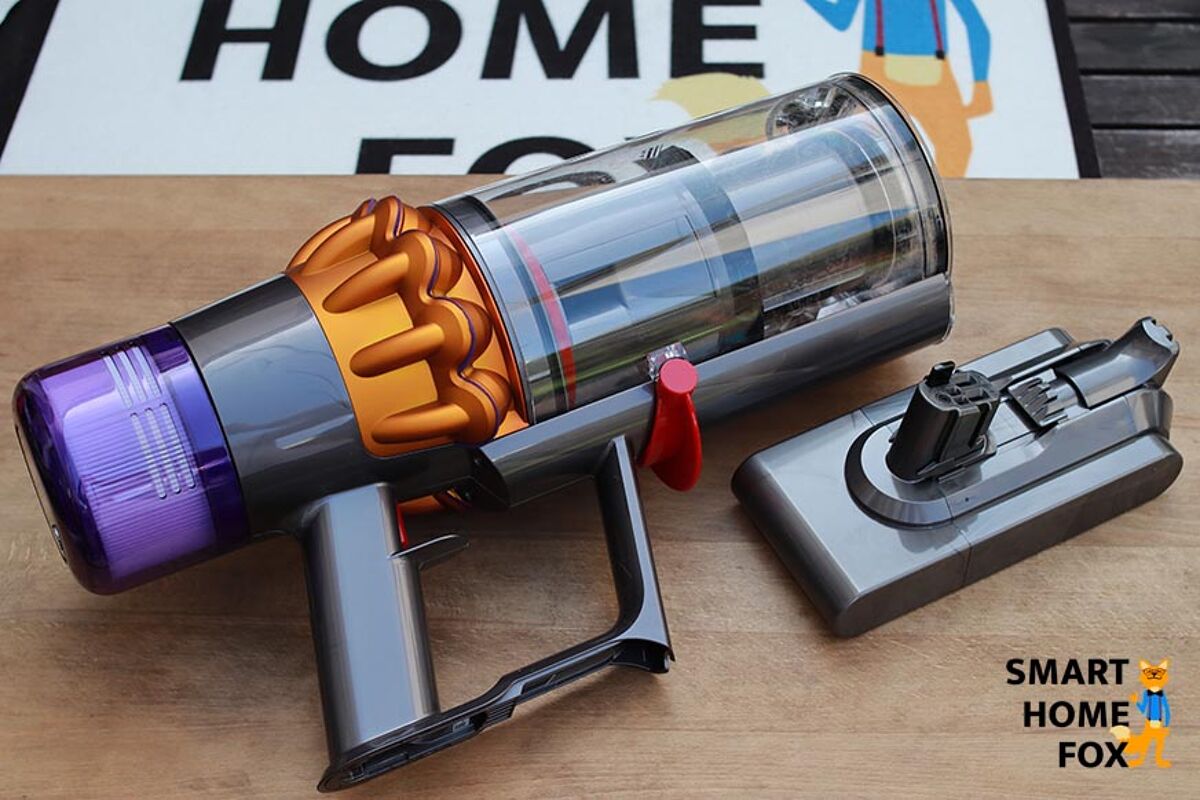 Dyson V10 cordless vacuum review: Looks like a ray gun, isn't cheap, and is  very good 