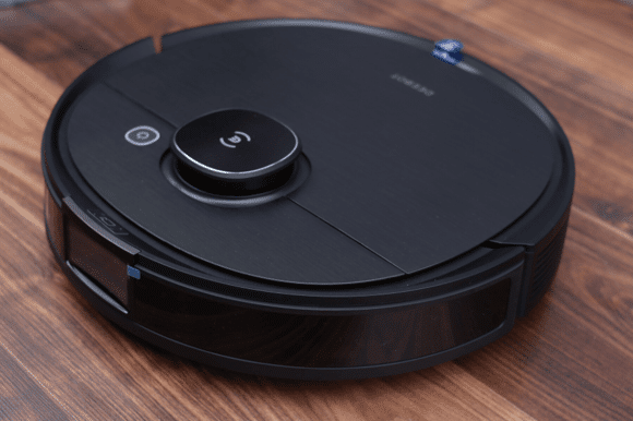 Ecovacs Deebot OZMO T8 AIVI review
